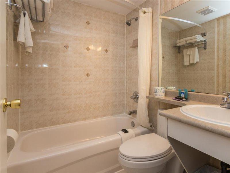 Canadas Best Value Inn 卡加利 外观 照片