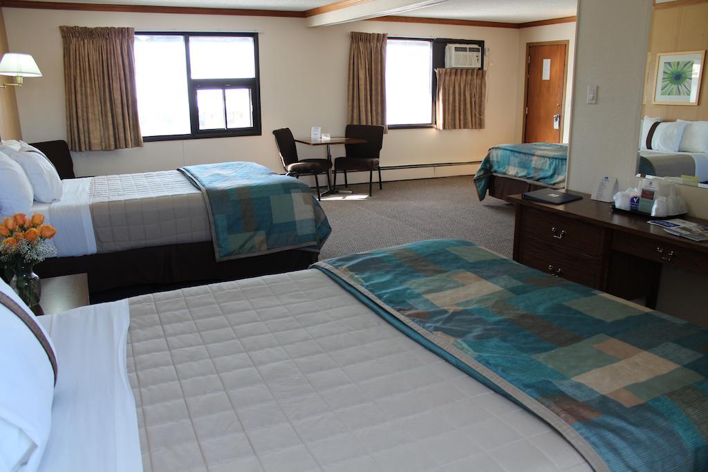 Canadas Best Value Inn 卡加利 外观 照片