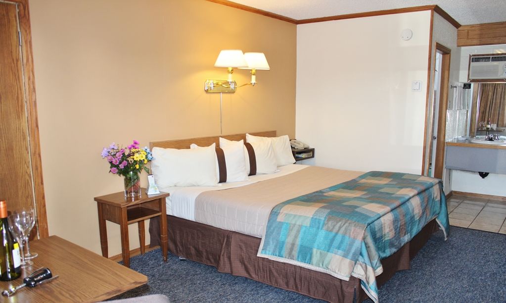 Canadas Best Value Inn 卡加利 客房 照片